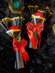 Handmade Trendy Rose Bouquet Customise is availabl