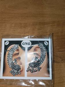 earring