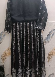 Elegant Black Kurta with White Embroidery