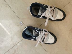 Stylish Navy &amp; White Sneakers