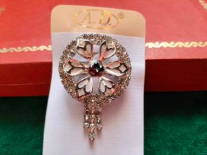 Elegant Flower Hairpin with Crystals