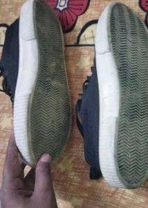 good shoes only 3 time wearing