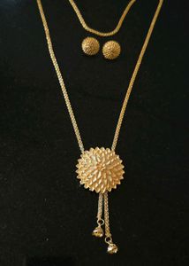 Gold-Tone Floral Necklace & Earrings Set