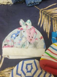 combo Cute Baby Bib and Hat Set
