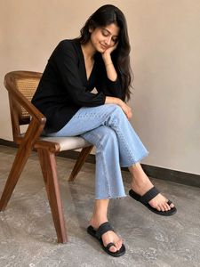 Stylish Black Embellished Toe Ring Sandals