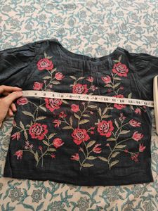 Bombay paisley Cute embroidered top