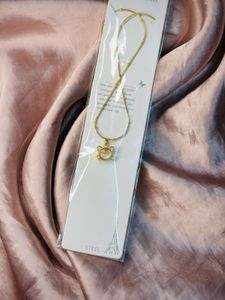Cute Gold Tone Cat Necklace (Anti-Tarnish)