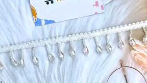 4 Metre Beaded Lace Trim