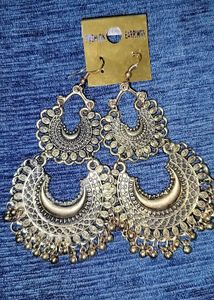 Exquisite Golden Jhumka Earrings