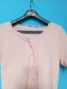 PEACH CROP TOP 💌