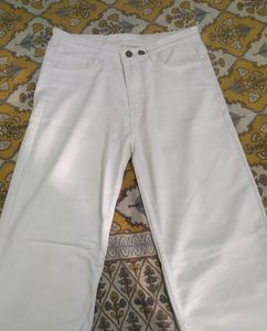 High Waist White Jeans With Two Buttons