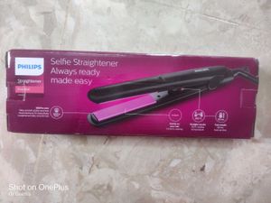 Philips Selfie Straightener - Pink