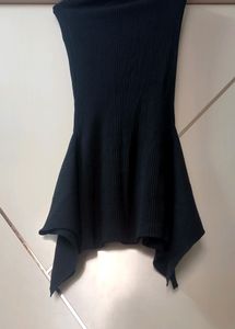 Fish Cut Black Skirt