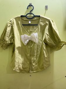 Cute Puffy Sleeve Top with Bow Accent