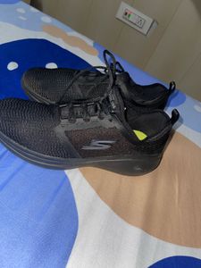 Skechers GO RUN FAST Shoes