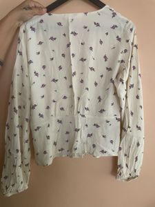 Chic Floral Print Button-Up top