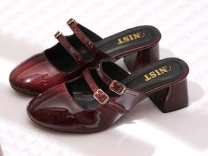PRICE DROPPED 🤩🤩Stylish Maroon Patent Heels