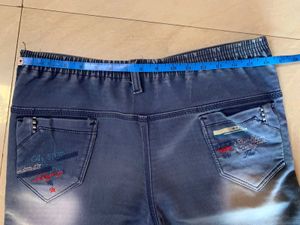 Stylish Blue Wash Jeans with Embellishments
