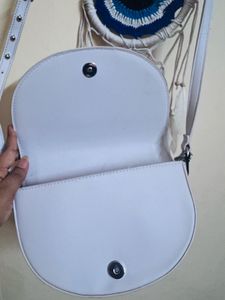 Steve Madden Stylish Light Grey Crossbody Bag