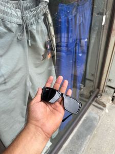 Stylish Black Square Sunglasses