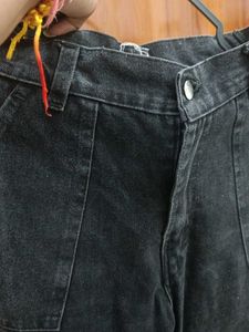 Black Cargo Jeans