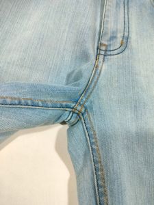 Light Blue Jeans (Women's)