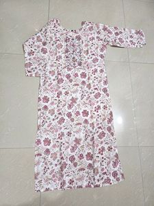 Floral Kurta With Embroidery👗