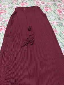 Burgundy Pleated Sleeveless Dress