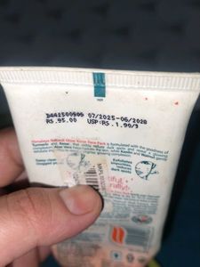 Himalaya Purifying Neem Scrub &amp; Natural Glow Face