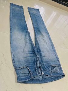 Men's Light Wash Straight Fit Jeans