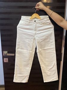 ONLY Off-White Cropped Jeans