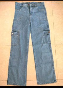 2 New Jeans Combo 🎧⛴️🎽👕🛸