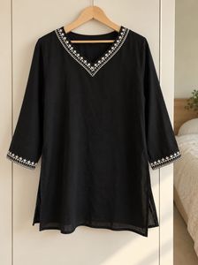 Elegant Black Kurta with White Embroidery