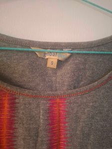 Chic Grey Sleeveless Dress with Vertical Stripe