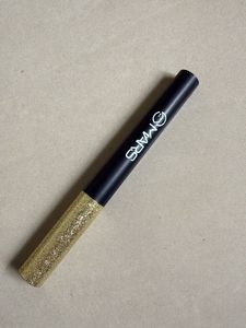 Mars Glitter Eyeliner