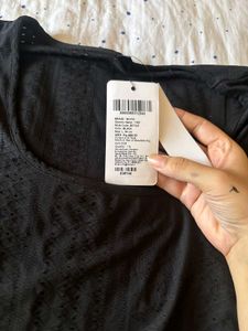 square neck fitted top