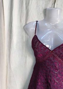 Chic Burgundy Lace Mini Dress