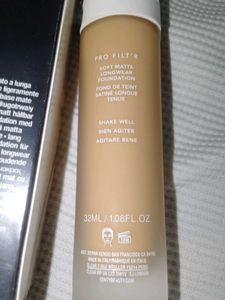 Fenty Beauty Pro dark Filt'r Foundation