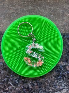 Letter resin S Keychain