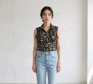 Chic Polka Dot Sleeveless Blouse