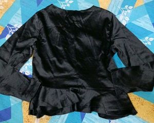 Crop Black Shirt