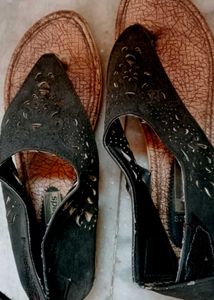 Stylish Black Cutout Flats