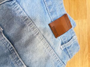 Distressed Wide Leg Jeans