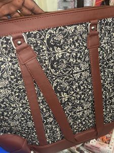 Stylish Printed Handbag