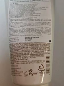 Innisfree Volcanic BHA Pore Cleansing Foam