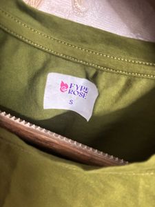 Olive Green Cropped T-Shirt