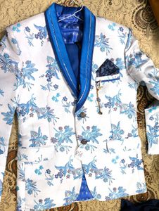 Floral Patterned Blazer