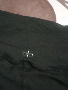 gym leggings alo