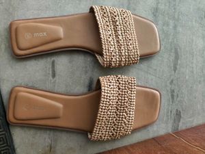Stylish Woven Strap Flat Sandals