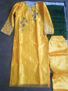 Elegant Yellow Kurta Set for haldi occasion